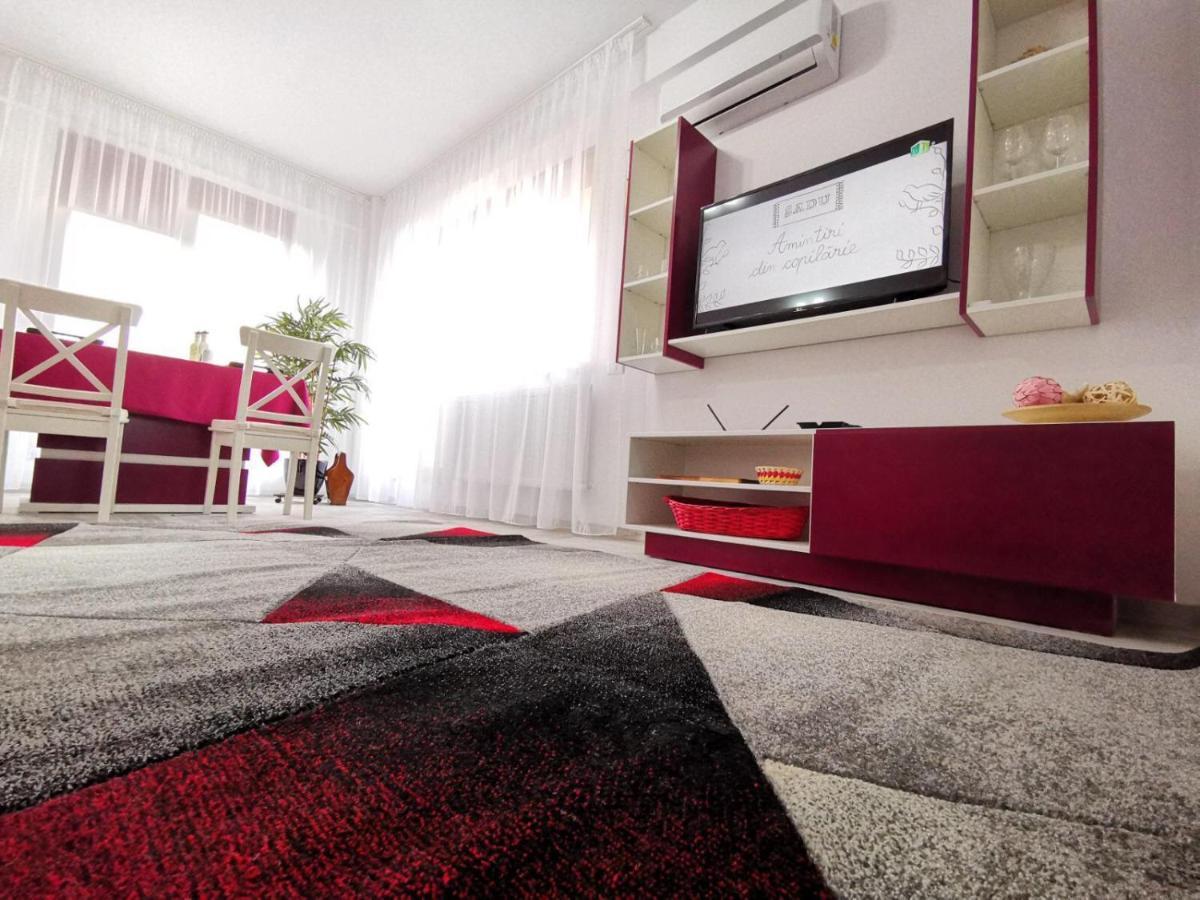 Violet Apartment-Brilliant Apartments Constanta Exterior photo